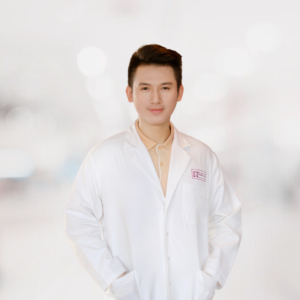 Doctor: huynh vo tien