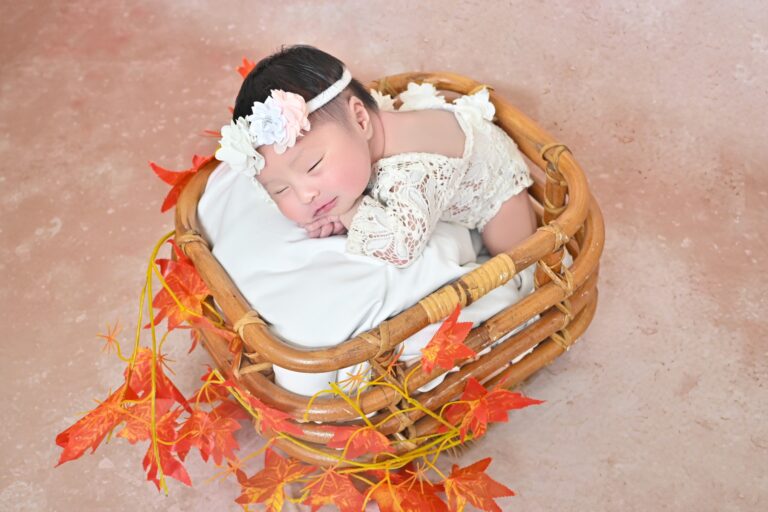 CỤC VÀNG NGỌT NGÀO NHƯNG ĐẦY KIÊN CƯỜNG CỦA BA MẸ